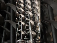 Gepersonaliseerde geharde auger van koolstofstaal voor het schoonmaken van residuen van de combineermachine