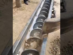 Aanpasbare schroefboogvervoerder U-vormige schroefboogvervoerder hittebestendig geneigd zaagsel klein