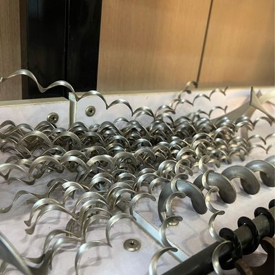 Goede prijs. Gemakkelijk te bedienen schroefconveyor zware spiraalconveyorblad van mangaanstaal roestvrij staal Constructie / mijnbouw overdracht apparatuur onderdelen online